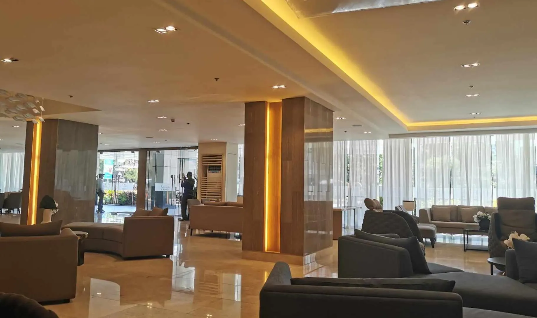 Moa Shore 3 Tower 2 Residence Manila